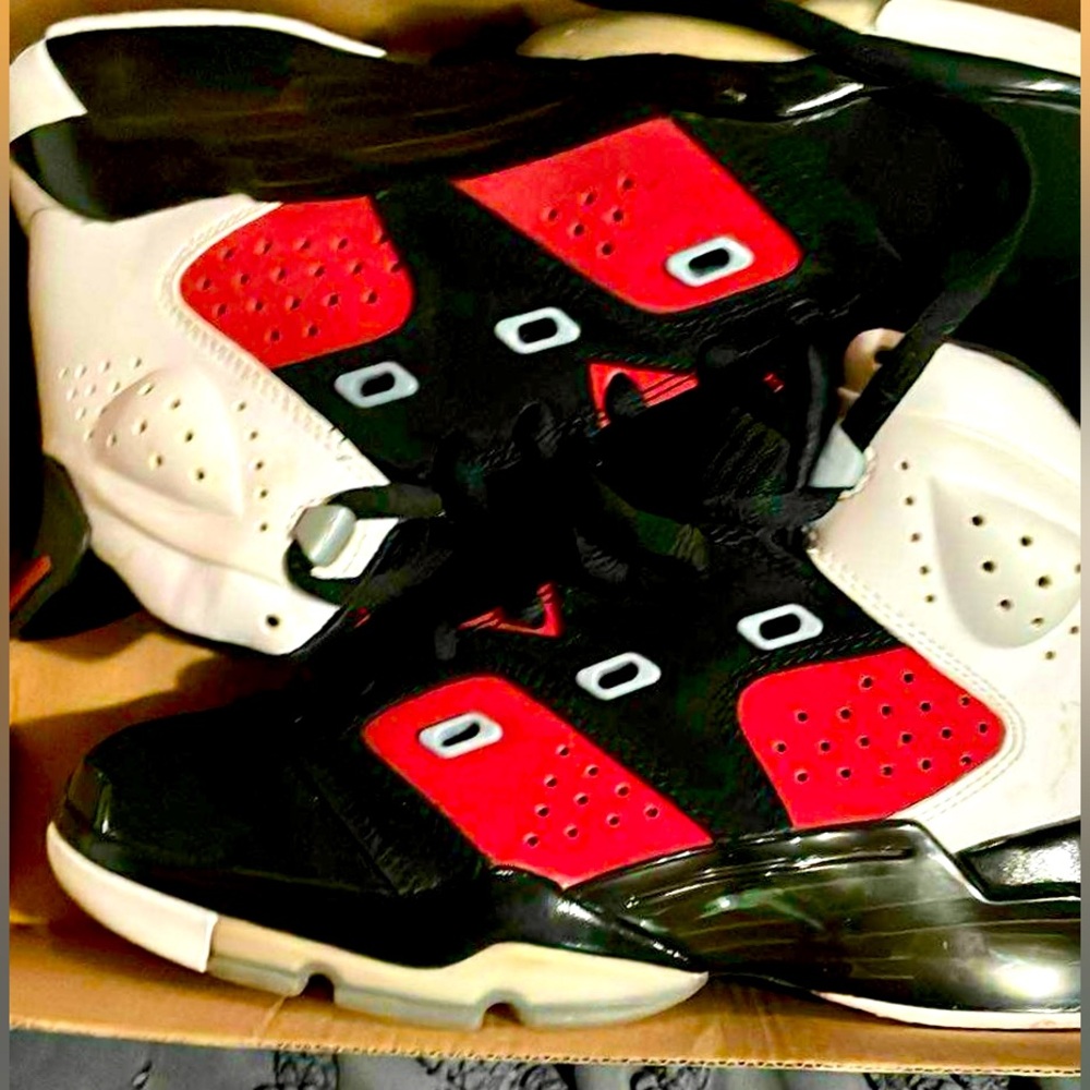 Jordan's - White and Black